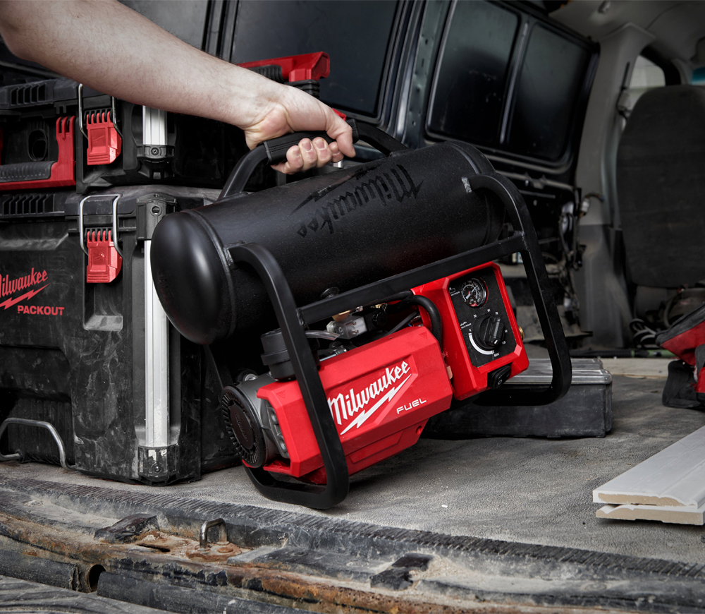 Compresor cu acumulator (fără bat) MILWAUKEE M18 FAC-0 48l/min 7.6L-9