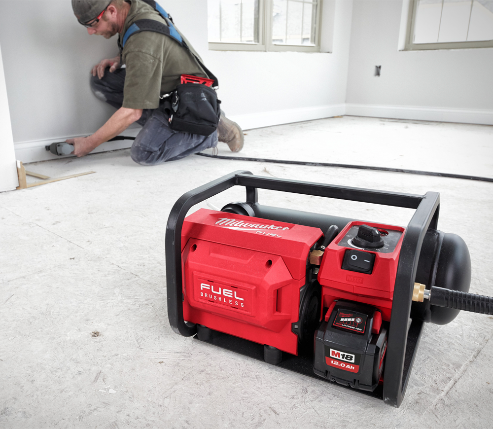 Compresor cu acumulator (fără bat) MILWAUKEE M18 FAC-0 48l/min 7.6L-10