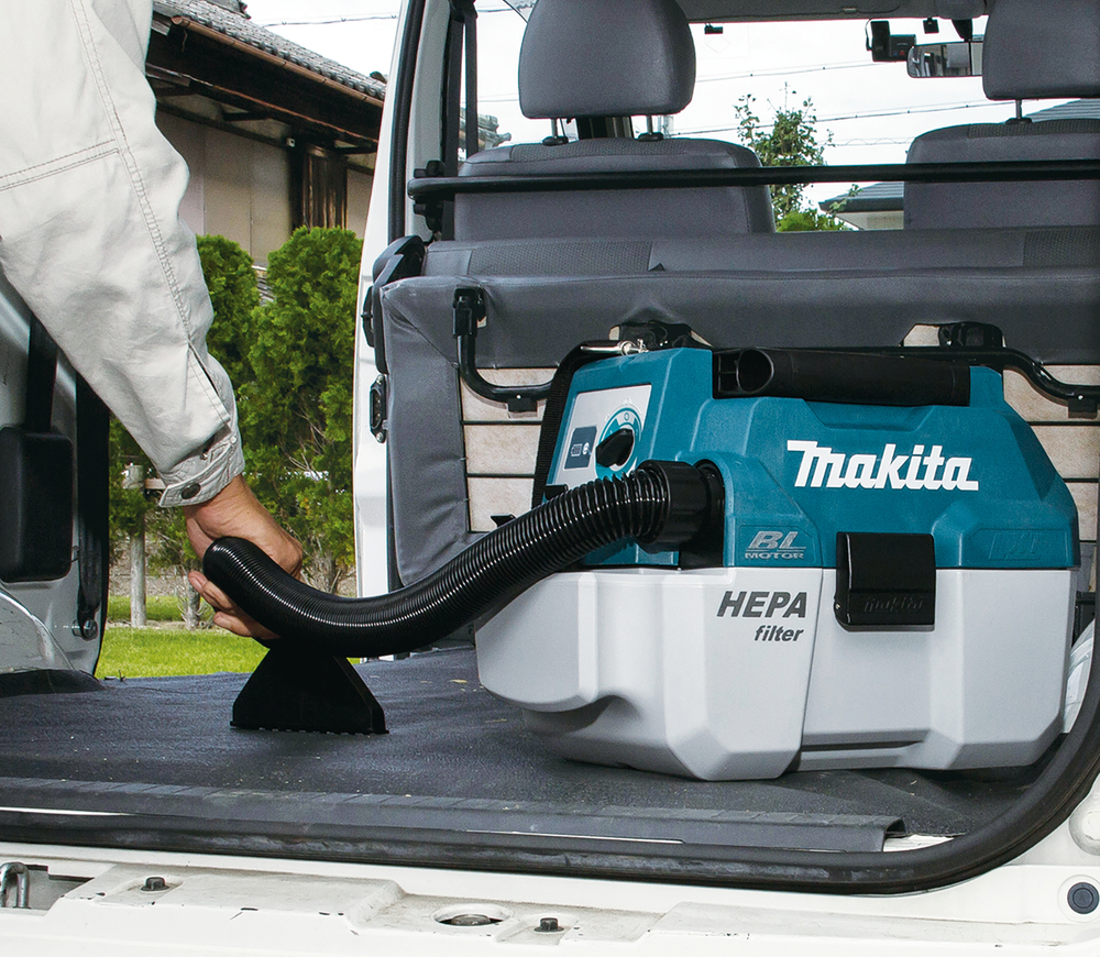 Aspirator industrial cu accumulator (fără bat) MAKITA 18V DVC750LZ 67mbar 7.5L-7