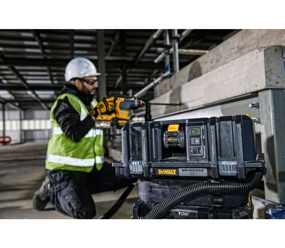 Aspirator industrial cu accumulator (fără bat) DEWALT 18V  DCV586MN-XJ  11L-8