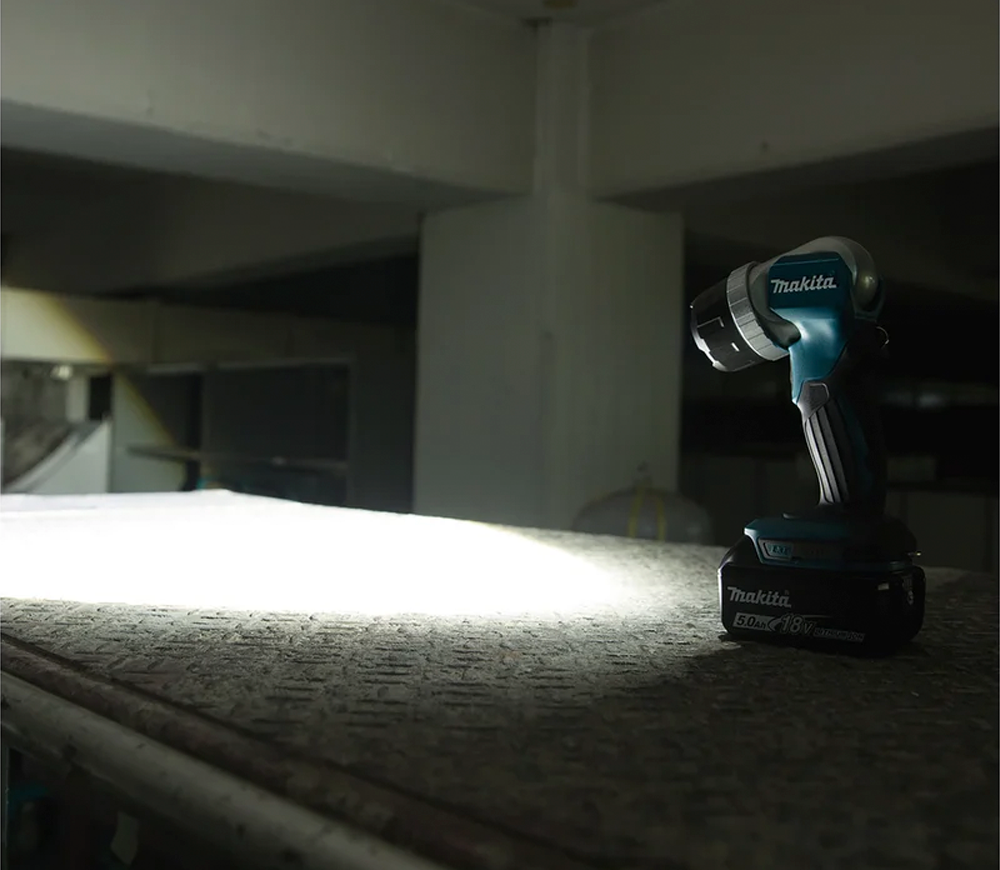 Lanternă construcții cu acumulator (fara bat) MAKITA DEBDML808 190lm 14.4/18V-4