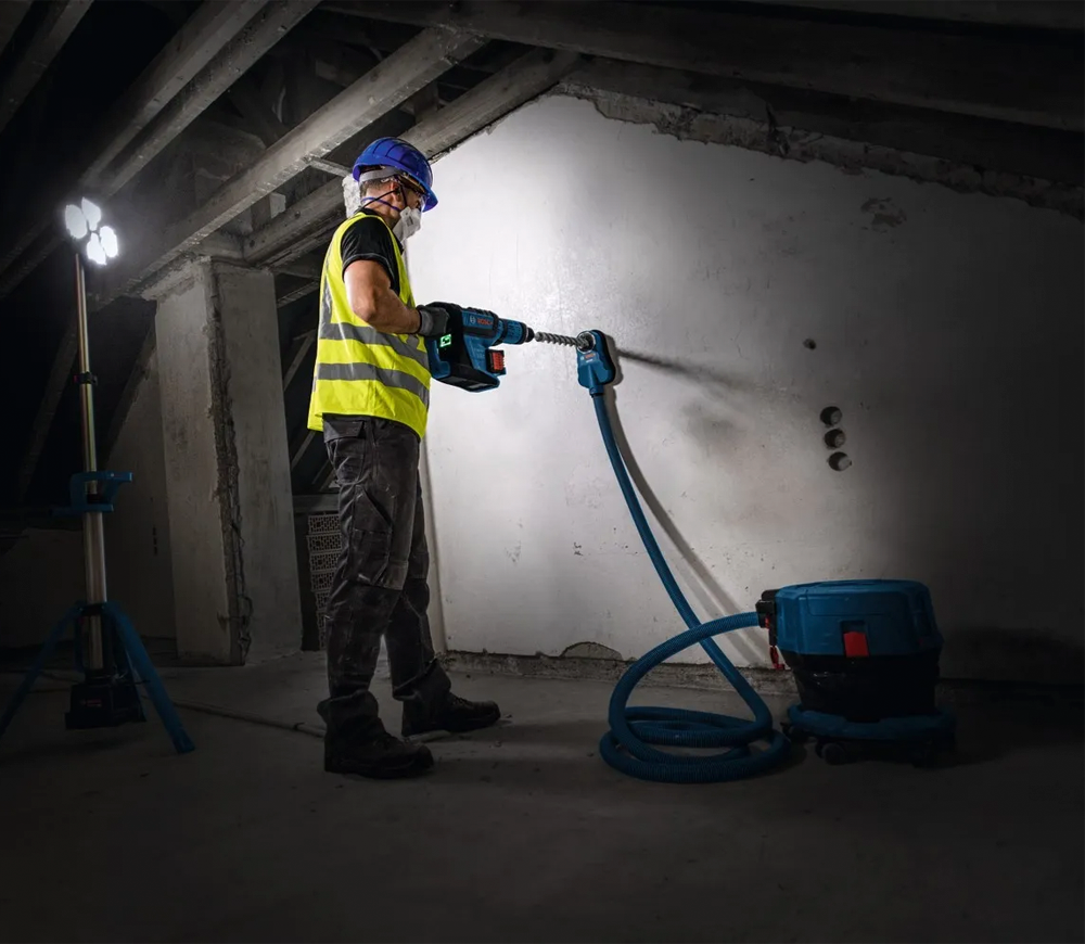 Lanternă construcții cu acumulator (fără bat) BOSCH GLT 18V-5000 5000lm 18V-4