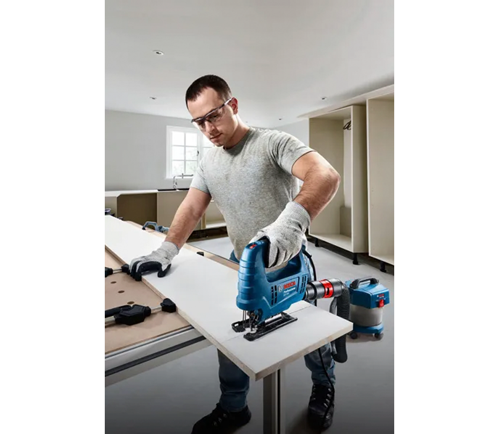 Лобзик BOSCH GST 680 500вт-3