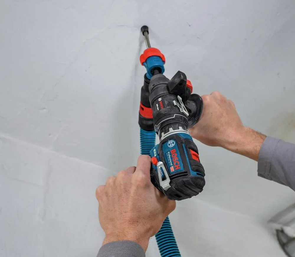 Mașină de înșurubat cu acumulator BOSCH GSR 12V-32 FC 12V 2Ah-6