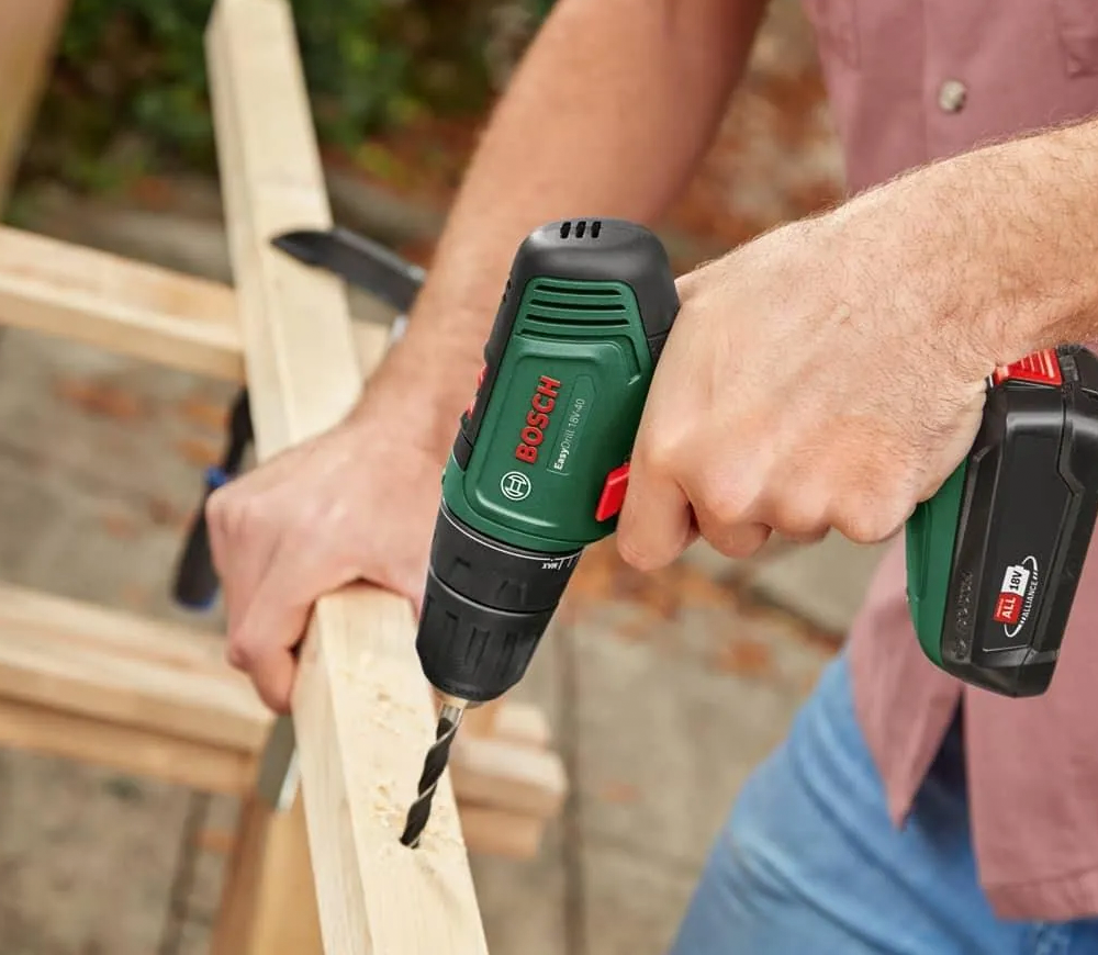 Mașină de &icirc;nșurubat cu acumulator BOSCH EasyDrill 18V-40 18V 2Ah-4