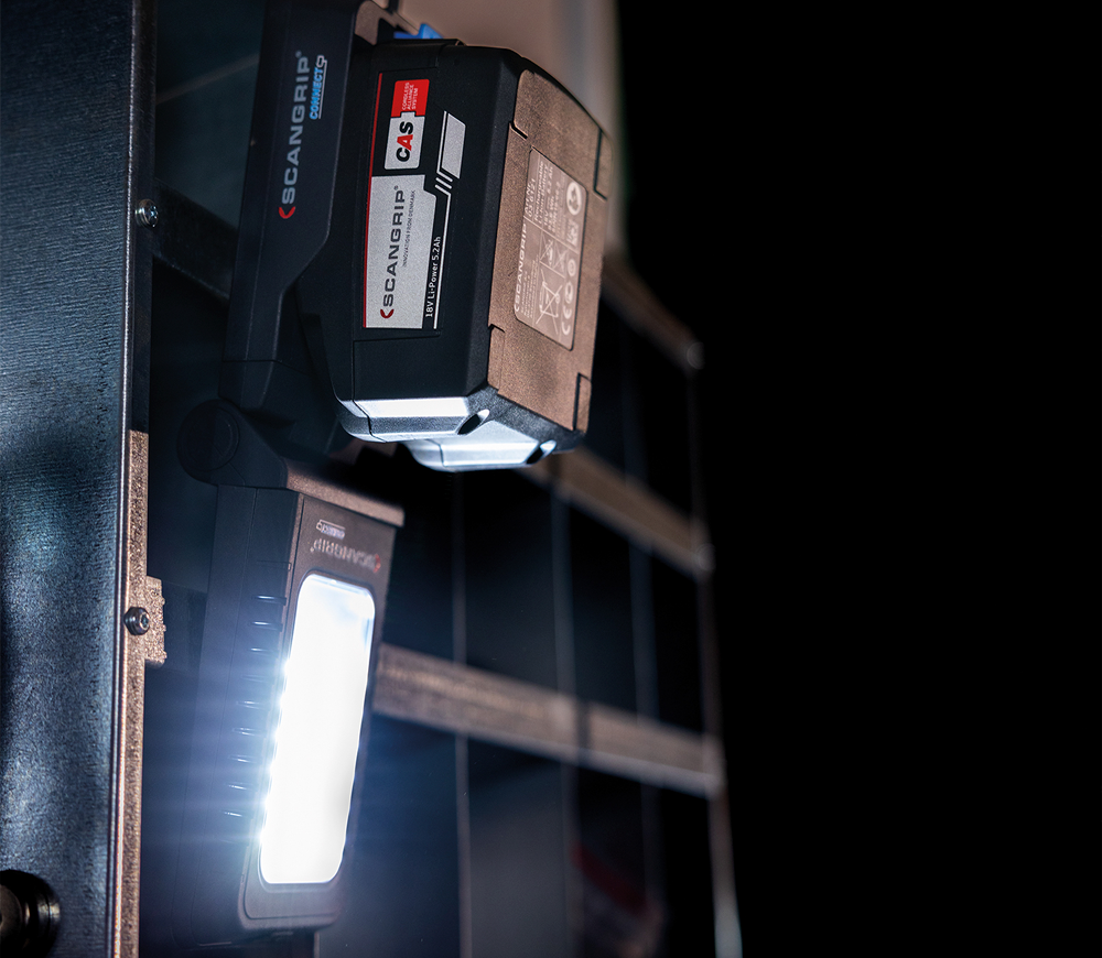 Lanternă construcții cu acumulator Scangrip Basic Connect 03.6109C 1000lm 18V-3