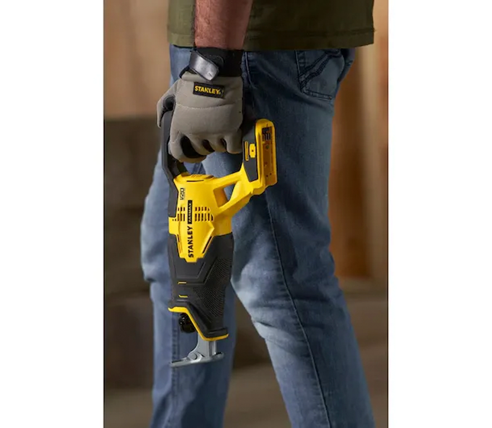 Fierăstrău sabie cu acumulator (fără bat) STANLEY SFMCS300B-XJ 18V-6